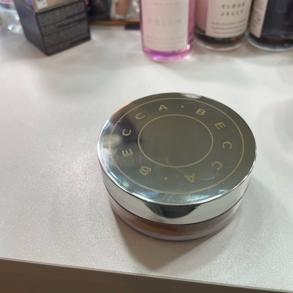 NWT BECCA Hydro Mist Set and Refresh Powder Full Size. Color: Golden Bronze - Picture 8 of 8